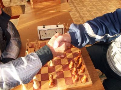 Ерахтурцы и касимовцы почтили память Владимира Якушева шахматным турниром